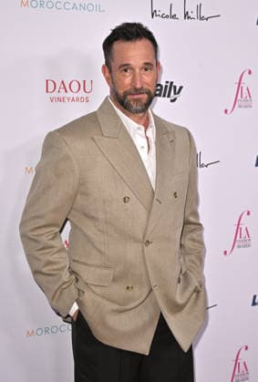 The Daily Front Row™s Fashion Awards 2026 Noah Wyle arriving to The Daily Front Row™s 10th Annual Fashion Los Angeles Awards held at the Beverly Hills Hotel on April 14, 2026 in Beverly Hills, CA. Beverly Hills Beverly Hills Hotel California USA Copyright: xStarbuck xAFF-USA.COMx