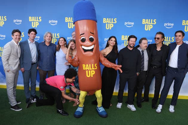 Premiere Of Amazon MGM Studios Balls Up 14 April 2026 . Los Angeles, California - Eric Andrà , Molly Shannon, Mark Wahlberg, Andrew Muscato, Paul Walter Hauser, Benjamin Bratt, Sacha Baron Cohen, Rhett Reese, Peter Farrelly, Eva De Dominici, At Premiere Of Amazon MGM Studios Balls Up held at Harmony Gold in Los Angeles., Credit:Sadou Faye Avalon United States, CA, Los Angeles, Harmony Gold Copyright: xSadouxFayex xAvalonx 1091094221