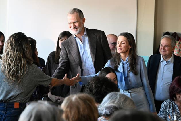 The King and Queen visit the José María de Llanos Foundation on the occasion of the 25th anniversary of the Escuela de Hostelería del Sur King Felipe, Queen Letizia and the Minister of Industry, Jordi Hereu, during their visit to the José María de Llanos Foundation on the occasion of the 25th anniversary of the Escuela de Hostelería del Sur, on April 15, 2026, in Madrid Spain Since 2001 it has been operating as a School of Hospitality, dedicated to the comprehensive training of future catering professionals, cooks, bartenders and waiters, whose training is carried out by a select group of teachers FAMOUS KINGS HOSPITALITY SCHOOL José Madrid Madrid Madrid Spain Copyright: xJosà xOlivax 7442918