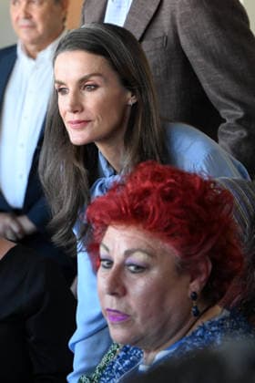 The King and Queen visit the José María de Llanos Foundation on the occasion of the 25th anniversary of the Escuela de Hostelería del Sur Queen Letizia during her visit to the José María de Llanos Foundation on the occasion of the 25th anniversary of the Escuela de Hostelería del Sur, on April 15, 2026, in Madrid Spain Since 2001 it has been operating as a School of Hospitality, dedicated to the comprehensive training of future catering professionals, chefs, bartenders and waiters, whose training is provided by a select group of teachers FAMOUS KINGS AND QUEENS HOTEL SCHOOL José Madrid Madrid Madrid Spain  Copyright: xJosÃ xOlivax 7443018