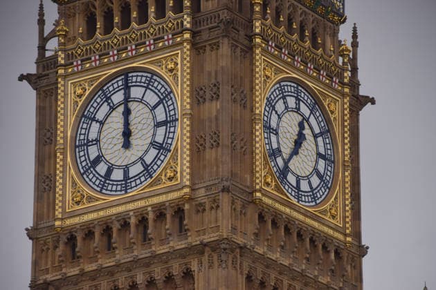 April 15, 2026, London, England, United Kingdom: One of the clocks on Elizabeth Tower, popularly known as Big Ben, shows an incorrect time of 12 o clock. It appears to have stopped working. London United Kingdom  - ZUMAv130 20260415_zip_v130_001 Copyright: xVukxValcicx