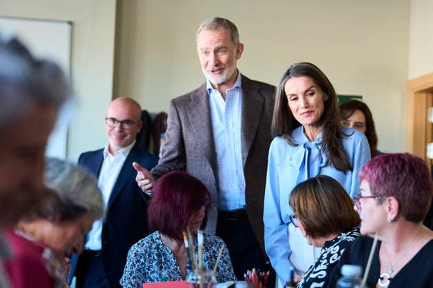 Spanish Royals visit to the Jose Maria de Llanos Foundation King Felipe VI of Spain, Queen Letizia of Spain visit to the Jose Maria de Llanos Foundation to mark the 25th anniversary of the Escuela de Hosteleria del Sur at Jose Maria de Llanos Foundation on April 15, 2026 in Madrid, Spain Photo by IMAGO MPG Madrid Jose Maria de Llanos Foundation Madrid Spain  Copyright: xMPGx
