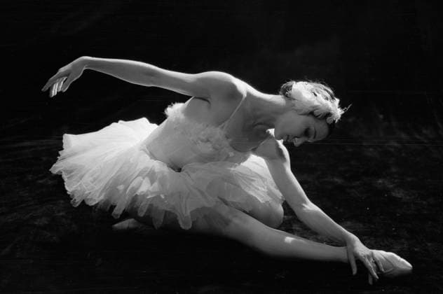 Moscow, USSR. Ballet dancer Violetta Bovt as Odette performing in a scene from Swan Lake ballet staged at the Stanislavski and Nemirovich-Danchenko Moscow Music Theatre. Valery Gende-Rote, Pyotr Nosov TASS  32428251