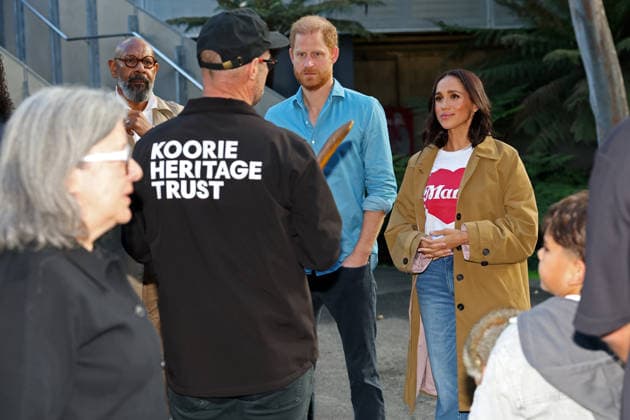 HARRY AND MEGHAN AUSTRALIA VISIT, Prince Harry and Meghan, the Duke and Duchess of Sussex participate in the Scar Tree Walk at Birrarung Marr during a visit to Australia, Melbourne, Thursday, April 16, 2026. ( NO ARCHIVING MELBOURNE VICTORIA AUSTRALIA  Copyright: xCONxCHRONISx 20260416110311773620