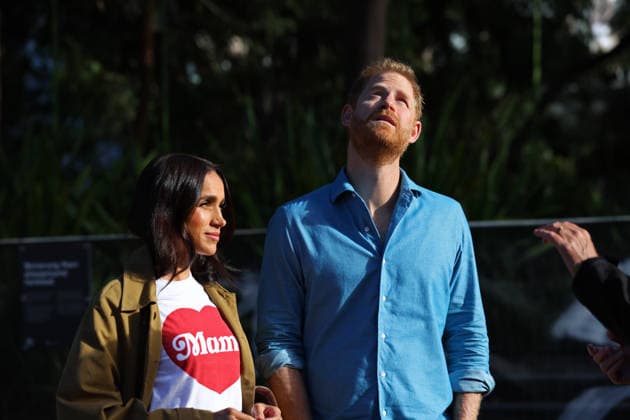 HARRY AND MEGHAN AUSTRALIA VISIT, Prince Harry and Meghan, the Duke and Duchess of Sussex participate in the Scar Tree Walk at Birrarung Marr during a visit to Australia, Melbourne, Thursday, April 16, 2026. ( NO ARCHIVING MELBOURNE VICTORIA AUSTRALIA  Copyright: xCONxCHRONISx 20260416189798180909