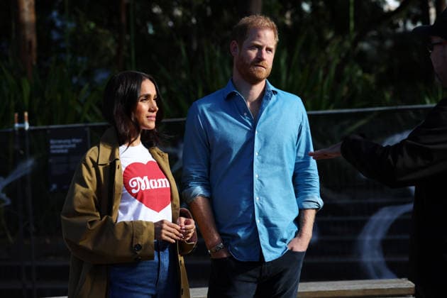 HARRY AND MEGHAN AUSTRALIA VISIT, Prince Harry and Meghan, the Duke and Duchess of Sussex participate in the Scar Tree Walk at Birrarung Marr during a visit to Australia, Melbourne, Thursday, April 16, 2026. ( NO ARCHIVING MELBOURNE VICTORIA AUSTRALIA  Copyright: xCONxCHRONISx 20260416120055325755