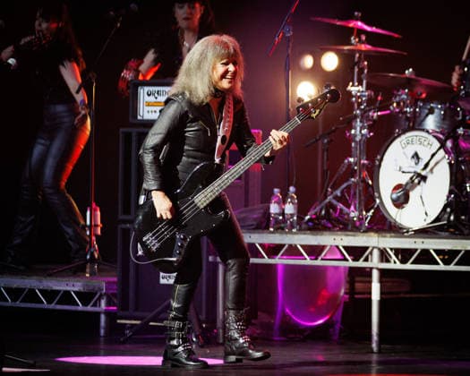 Suzi Quatro performs live at The London Palladium in London, UK on 15th April 2026 Suzi Quatro performs live at The London Palladium in London, UK on 15th April 2026, Credit:Manuela Langotsch Avalon United Kingdom, London, London Palladium  Copyright: xManuelaxLangotschx xAvalonx 1091444365