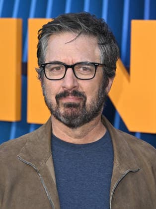 Netflix™s ˜Running Point™ Season 2 Premiere Ray Romano arriving at Netflix™s Running Pointseason 2 premiere held at the Egyptian Theatre on April 15, 2026 in Hollywood, CA. Hollywood Egyptian Theatre California USA Copyright: xLeexWattx xAFF-USA.COMx