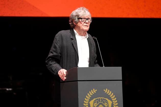 David Hare at the presentation of the Bremen Film Prize of the Sparkasse for Vanessa Redgrave at the 11 Filmfest Bremen in the large hall of the Theater am Goetheplatz Bremen, 15 04 2026 Foto:xC.xNiehausx xFuturexImagex filmpreis_6412
