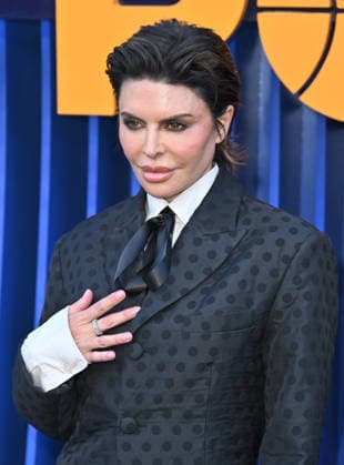 Netflix™s ˜Running Point™ Season 2 Premiere Lisa Rinna arriving at Netflix™s Running Pointseason 2 premiere held at the Egyptian Theatre on April 15, 2026 in Hollywood, CA. Hollywood Egyptian Theatre California USA Copyright: xLeexWattx xAFF-USA.COMx