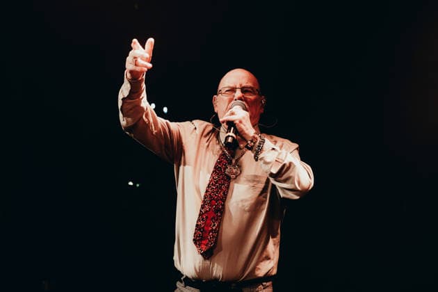 Pete & Bas live in Copenhagen, Denmark Copenhagen, Denmark. 15th, April 2026. The British hip hop duo Pete & Bas performs a live concert at Pumpehuset in Copenhagen. Here rapper Peter Bowditch, a.k.a. Pete, is seen live on stage. Denmark, Copenhagen  Copyright: xGonzalesxPhoto MathiasxKristensenx