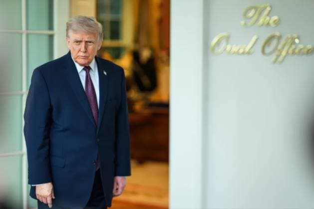 April 13, 2026, Washington, Dc, United States of America: U.S President Donald Trump, stands outside the Oval Office after taking a DoorDash delivery of McDonaldÃ¢â‚¬â ¢s fast at the White House, April 13, 2026 in Washington, D.C. Trump used the staged event to promote his, Ã¢â‚¬oeNo Tax on TipsÃ¢â‚¬Â? program. The delivery woman, known as the DoorDash Grandma is working to pay for her husbandÃ¢â‚¬â ¢s cancer treatments. Washington United States of America - ZUMAp138 20260413_zaa_p138_021 Copyright: xHandout WhitexHousex