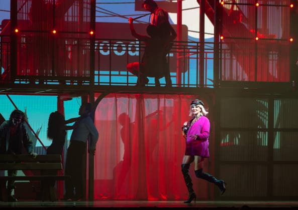 16 04 2026, xlakx, Entertainment, Pretty Woman The Musical v l Scene from Pretty Woman The Musical at the Admiralspalast in Berlin, Germany The production is based on the classic film of the same name and shows the love story between Vivian and Edward in a modern stage production with music by Bryan Adams Berlin Daniel Lakomski