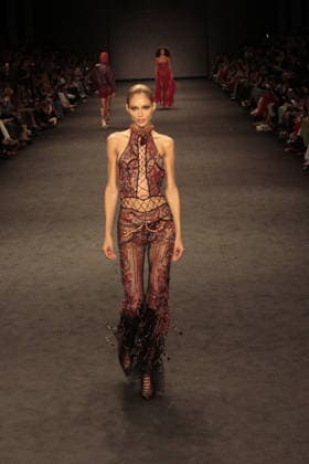 RIO DE JANEIRO, RJ - 16.04.2026: RIO FASHION WEEK 2026 - Fashion show by the brand HISHA, on the second day of Rio Fashion Week, at Pier Maua. x2926477x  CarlosxEliasxJunior