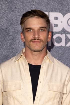 Evan Jonigkeit at arrivals for HALF MAN Premiere, Regal Union Square, New York, NY, April 16, 2026. Photo By: Ryan Billings Everett Collection HALF MAN Premiere PUBLICATIONXNOTxINxCANxCHNxFRAxITAxJPNxNORxPOLxRUSxESPxUKxUSA