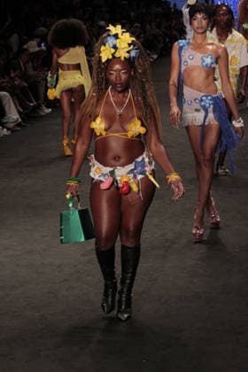 RIO DE JANEIRO, RJ - 16.04.2026: RIO FASHION WEEK 2026 - The Blue Man fashion show closed the second day of Rio Fashion Week at Pier Maua, Rio de Janeiro. x2926781x  CarlosxEliasxJunior