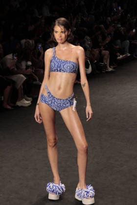 RIO DE JANEIRO, RJ - 16.04.2026: RIO FASHION WEEK 2026 - The Blue Man fashion show closed the second day of Rio Fashion Week at Pier Maua, Rio de Janeiro. x2926782x  CarlosxEliasxJunior