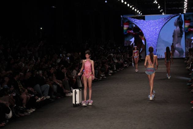 RIO DE JANEIRO, RJ - 16.04.2026: RIO FASHION WEEK 2026 - The Blue Man fashion show closed the second day of Rio Fashion Week at Pier Maua, Rio de Janeiro. x2926814x  CarlosxEliasxJunior