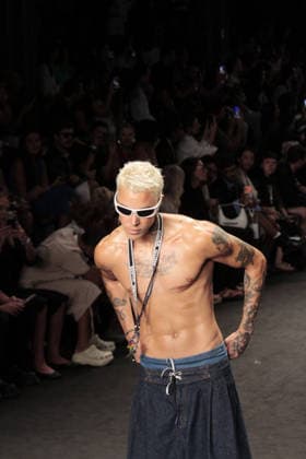 RIO DE JANEIRO, RJ - 16.04.2026: RIO FASHION WEEK 2026 - The Blue Man fashion show closed the second day of Rio Fashion Week at Pier Maua, Rio de Janeiro. x2926835x  CarlosxEliasxJunior