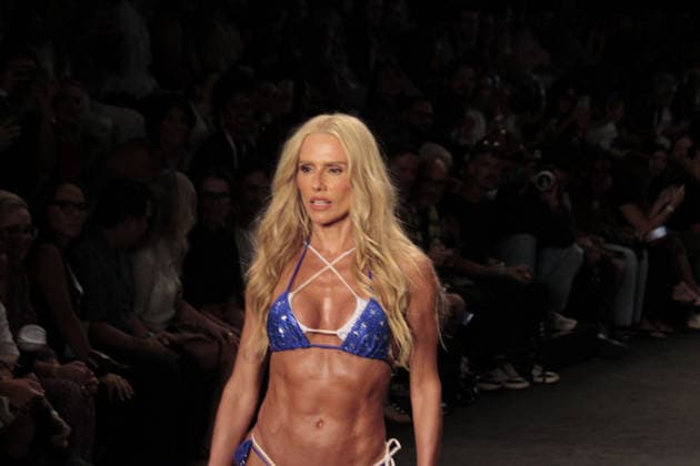 RIO DE JANEIRO, RJ - 16.04.2026: RIO FASHION WEEK 2026 - Deborah Secco walked the runway for BLUE Man on the second day of Rio Fashion Week, at Pier Maua, Rio de Janeiro. x2926839x  CarlosxEliasxJunior