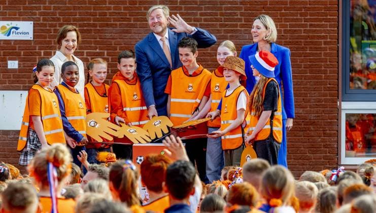 ZEEWOLDE - King Willem-Alexander will give the starting signal for the King s Games during the national opening at public primary school Panta Rhei and ICB Kaleidoscoop in Zeewolde. Traditionally, the King s Games start with the joint King s Breakfast. Subsequently, the King will open the games and visit various sports and games activities. ROBIN UTRECHT ANP netherlands out - belgium out  Copyright: xx x556000995x originalFilename: 556000995.jpg