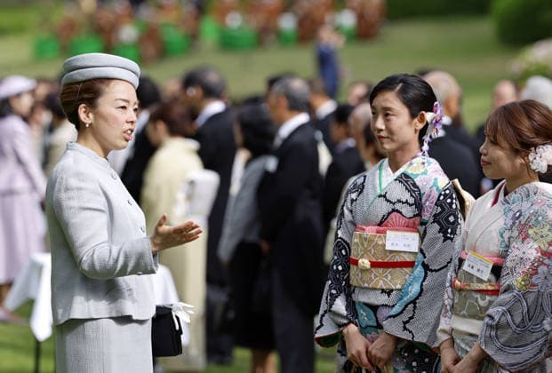 Japan imperial couple hosts spring garden party TOKYO, JAPAN - APRIL 17: (----EDITORIAL USE ONLY MANDATORY CREDIT - FRANCK ROBICHON POOL EPA - NO MARKETING NO ADVERTISING CAMPAIGNS - DISTRIBUTED AS A SERVICE TO CLIENTS----) Japan’s Princess Yoko of Mikasa (L) speaks with Japanese medalists of the Milan Cortina Winter Olympics during the Spring Imperial Garden Party at the Akasaka Imperial Gardens in Tokyo, Japan, 17 April 2026. Emperor Naruhito and Empress Masako host the annual Spring Imperial Garden Party at the Akasaka Imperial Gardens inviting around 1,700 guests. Franck Robichon Pool EPA Anadolu Tokyo Japan. Editorial use only. Please get in touch for any other usage.  Copyright: x2026xAnadoluxFranckxRobichonx xPoolx xEPAx