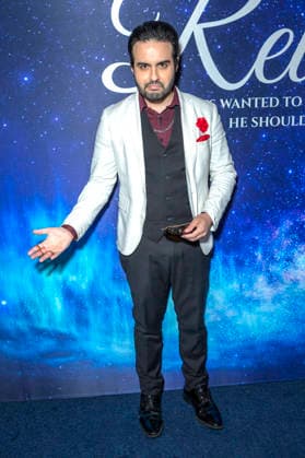 James Darius at the premiere of the movie Reunion at Madame Tussauds Hollywood Wax Museum Los Angeles, 16 04 2026 Foto:xR.xWagnerx xFuturexImagex reunion_6407