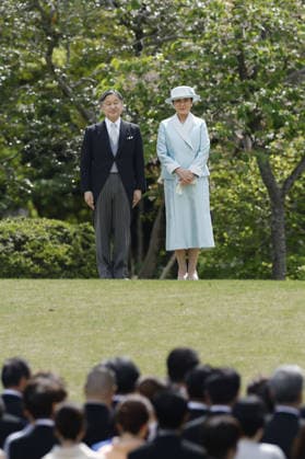 Japanese imperial garden party Japanese Emperor Naruhito and Empress Masako attend a spring imperial garden party at the Akasaka Imperial Gardens in Tokyo on April 17, 2026.  A14AA0005466524P