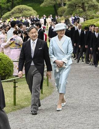 Japanese imperial garden party Japanese Emperor Naruhito and Empress Masako attend a spring imperial garden party at the Akasaka Imperial Gardens in Tokyo on April 17, 2026.  A14AA0005466581P