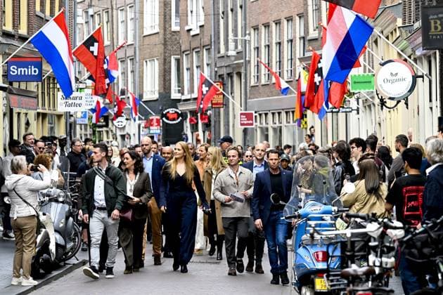 Amsterdam, The Netherlands, 2026-04-17 15:21:13 AMSTERDAM, 17-04-2026, Zeedijk Princess of Orange - Princess Amalia is visiting Amsterdam at the invitation of Mayor Halsema. The visit follows an earlier meeting with Amsterdammers at the Mayor s official residence. During the two-day visit, the Princess will become better acquainted with various sectors and be briefed on current topics such as science, sports, culture, housing, and social cohesion. PHOTO: NLBeeld Patrick van Emst In the photo: A walk along the Zeedijk during which explanations are given regarding housing, entrepreneurship, and social connection. A cafÃ , a radio studio, and an Asian supermarket, among others, are also visited. Credit: NL Beeld Robert Meerding Inc  Copyright: xx x