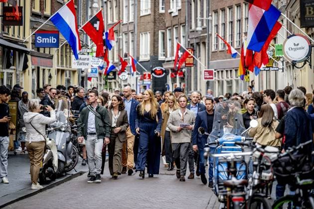 AMSTERDAM - Princess Amalia and Mayor Femke Halsema in the center of Amsterdam. The princess paid a two-day visit to the capital at Halsema s invitation to get to know the city better. ROBIN UTRECHT ANP netherlands out - belgium out  Copyright: xx x556020802x originalFilename: 556020802.jpg
