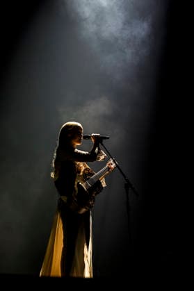Tina Dickow live in Copenhagen, Denmark Copenhagen, Denmark. 17th, April 2026. The Danish singer and songwriter er Tina Dickow performs a live concert at Royal Arena in Copenhagen. Denmark, Copenhagen  Copyright: xGonzalesxPhoto LassexLagonix