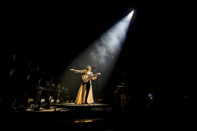 Tina Dickow live in Copenhagen, Denmark Copenhagen, Denmark. 17th, April 2026. The Danish singer and songwriter er Tina Dickow performs a live concert at Royal Arena in Copenhagen. Denmark, Copenhagen  Copyright: xGonzalesxPhoto LassexLagonix