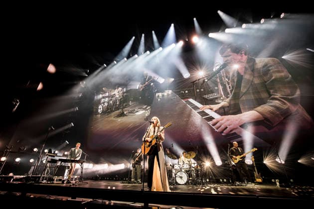 Tina Dickow live in Copenhagen, Denmark Copenhagen, Denmark. 17th, April 2026. The Danish singer and songwriter er Tina Dickow performs a live concert at Royal Arena in Copenhagen. Denmark, Copenhagen  Copyright: xGonzalesxPhoto LassexLagonix
