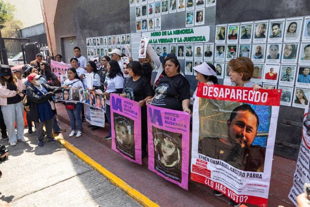 April 17, 2026, Mexico City, Mexico: Members of search collectives and families called a press conference to report more than one thousand findings of human remains and bone fragments during search efforts in the Tlahuac Chalco area, at the Center for Comprehensive Care for the Search of Persons in Mexico City. Mexico City Mexico  - ZUMAl178 20260417_znp_l178_003 Copyright: xCristianxLeyvax