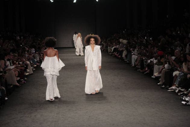 RIO DE JANEIRO, RJ - 17.04.2026: RIO FASHION WEEK 2026 - Fashion show by the brand Apartamento 03 on the third day of Rio Fashion Week 2026, at Pier Maua, Rio de Janeiro. x2927265x  CarlosxEliasxJunior