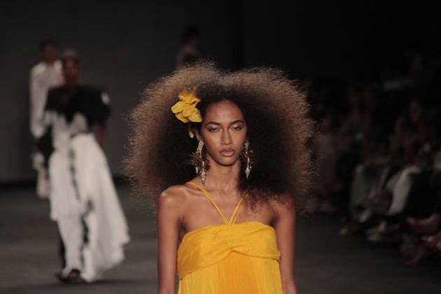 RIO DE JANEIRO, RJ - 17.04.2026: RIO FASHION WEEK 2026 - Fashion show by the brand Apartamento 03 on the third day of Rio Fashion Week 2026, at Pier Maua, Rio de Janeiro. x2927280x  CarlosxEliasxJunior