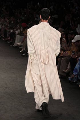 RIO DE JANEIRO, RJ - 17.04.2026: RIO FASHION WEEK 2026 - Fashion show by the brand Apartamento 03 on the third day of Rio Fashion Week 2026, at Pier Maua, Rio de Janeiro. x2927293x  CarlosxEliasxJunior