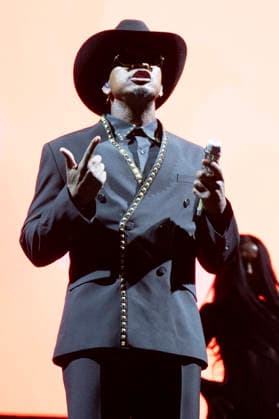 Ne-Yo Performs in Madrid, Spain - 17 Apr 2026 Singer Shaffer Chimere Smith, better known as Ne-Yo, performs live during a concert at the Movistar Arena in Madrid. Madrid Spain Copyright: xAtilanoxGarciax xSOPAxImagesx photos13601