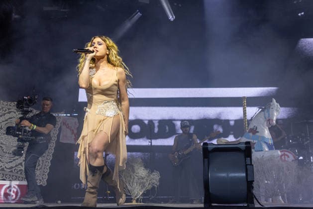 April 17, 2026, Indio, California, U.S: Singer SLAYYYTER (CATHERINE GRACE GARNER) during Coachella Valley Music and Arts Festival at Empire Polo Club in Indio, California Indio U.S  - ZUMAs135 20260417_zap_s135_013 Copyright: xDanielxDeSloverx