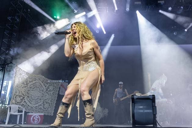 April 17, 2026, Indio, California, U.S: Singer SLAYYYTER (CATHERINE GRACE GARNER) during Coachella Valley Music and Arts Festival at Empire Polo Club in Indio, California Indio U.S  - ZUMAs135 20260417_zap_s135_016 Copyright: xDanielxDeSloverx