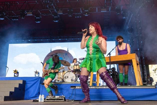 April 17, 2026, Indio, California, U.S: Singer CMAT (CIARA MARY-ALICE THOMPSON) during Coachella Valley Music and Arts Festival at Empire Polo Club in Indio, California Indio U.S  - ZUMAs135 20260417_zap_s135_029 Copyright: xDanielxDeSloverx