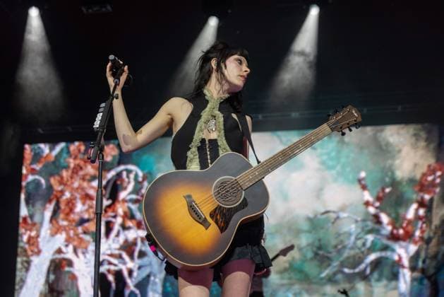 April 17, 2026, Indio, California, U.S: Musician HOLLY HUMBERSTONE during Coachella Valley Music and Arts Festival at Empire Polo Club in Indio, California Indio U.S  - ZUMAs135 20260417_zap_s135_038 Copyright: xDanielxDeSloverx