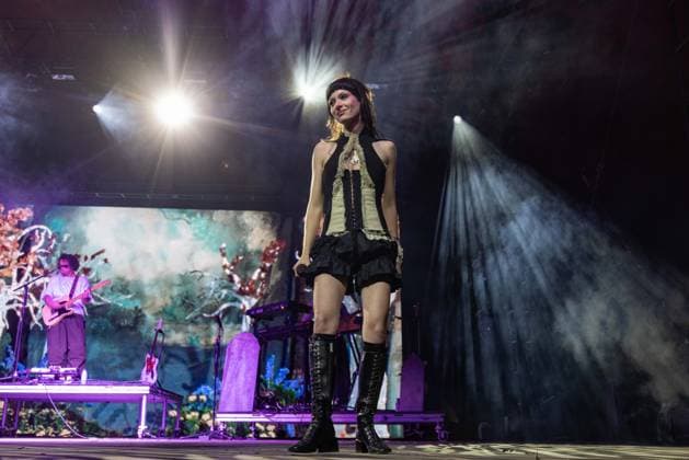 April 17, 2026, Indio, California, U.S: Musician HOLLY HUMBERSTONE during Coachella Valley Music and Arts Festival at Empire Polo Club in Indio, California Indio U.S  - ZUMAs135 20260417_zap_s135_043 Copyright: xDanielxDeSloverx