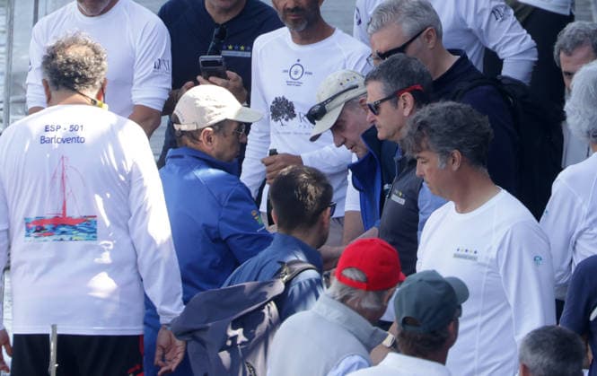 The King emeritus and his daughter, Infanta Elena, set sail in Sanxenxo King Juan Carlos and Infanta Elena embark in the port of Sanxenxo to participate in the regattas, on April 18, 2026, in Sanxenxo Pontevedra, Galicia, Spain 18 APRIL 2026 José Ramó Sanxenxo Sanxenxo Sanxenxo Spain  Copyright: xJosÃ xRamonxHernandox 7450684