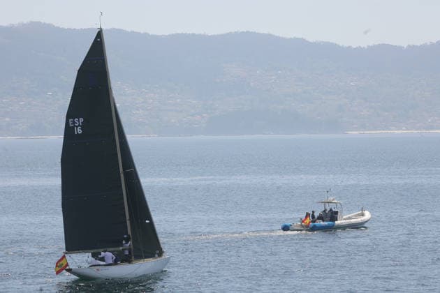 The King emeritus and his daughter, Infanta Elena, set sail in Sanxenxo King Juan Carlos and Infanta Elena leave the port on the first day of the regatta, on April 18, 2026, in Sanxenxo Pontevedra, Galicia, Spain BOAT PORT SEA José Ramó Sanxenxo Sanxenxo Sanxenxo Spain  Copyright: xJosÃ xRamonxHernandox 7450891