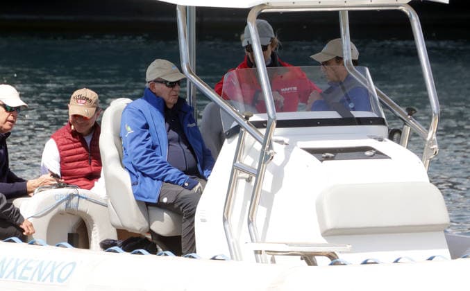 The King emeritus and his daughter, Infanta Elena, set sail in Sanxenxo King Juan Carlos and Infanta Elena leave the port on the first day of the regatta, on April 18, 2026, in Sanxenxo Pontevedra, Galicia, Spain BOAT PORT SEA José Ramó Sanxenxo Sanxenxo Sanxenxo Spain  Copyright: xJosÃ xRamonxHernandox 7450905