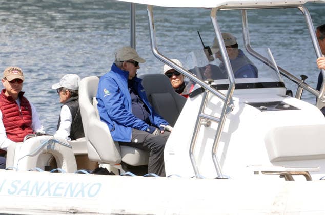 The King emeritus and his daughter, Infanta Elena, set sail in Sanxenxo King Juan Carlos and Infanta Elena leave the port on the first day of the regatta, on April 18, 2026, in Sanxenxo Pontevedra, Galicia, Spain BOAT PORT SEA José Ramó Sanxenxo Sanxenxo Sanxenxo Spain  Copyright: xJosÃ xRamonxHernandox 7450909