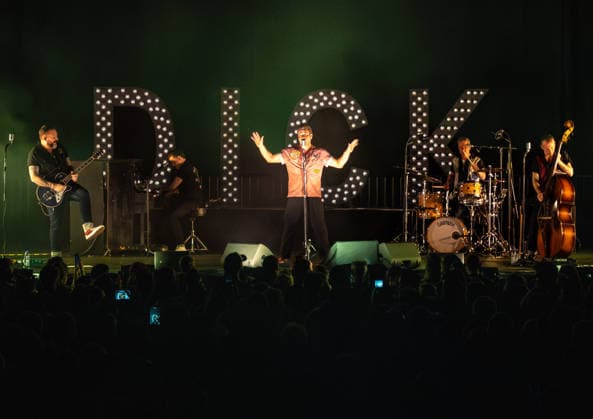 18 04 2026, xlakx, Entertainment, Dick Brave Back For Good Tour 2026 v l Dick Brave performs as part of the Back For Good Tour 2026 at Huxleys Neue Welt in Berlin Berlin Daniel Lakomski