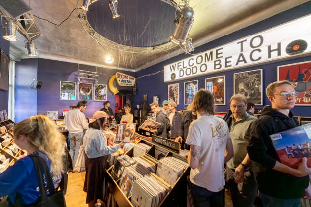 Record Store Day 2026, Schallplattenladen Dodo Beach, Berlin, 18.04.2026 Record Store Day 2026, internationaler Tag der unabhängigen Schallplattenläden, 18.04.2026, Plattenladen Dodo Beach, Berlin, Deutschland < english> Record Store Day 2026, International Day of Independent Record Stores, April 18th, 2026, Dodo Beach record store, Berlin, Germany Berlin Dodo Beach Berlin Deutschland, Germany *** Record Store Day 2026, Record store Dodo Beach, Berlin, April 18th, 2026 Record Store Day 2026, International Day of Independent Record Stores, April 18th, 2026, Record store Dodo Beach, Berlin, Germany english Record Store Day 2026, International Day of Independent Record Stores, April 18th, 2026, Dodo Beach record store, Berlin, Germany Berlin Copyright: xPeterxEngelkex